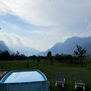 Casa di campagna Valchiavenna, San Cassiano (Sondrio)
